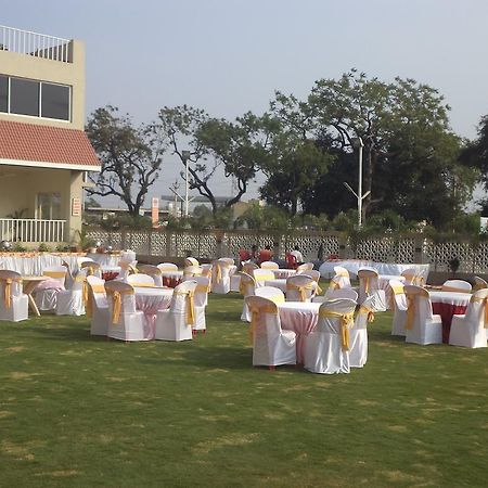 Tanarika Resort Bhusāwal Kültér fotó