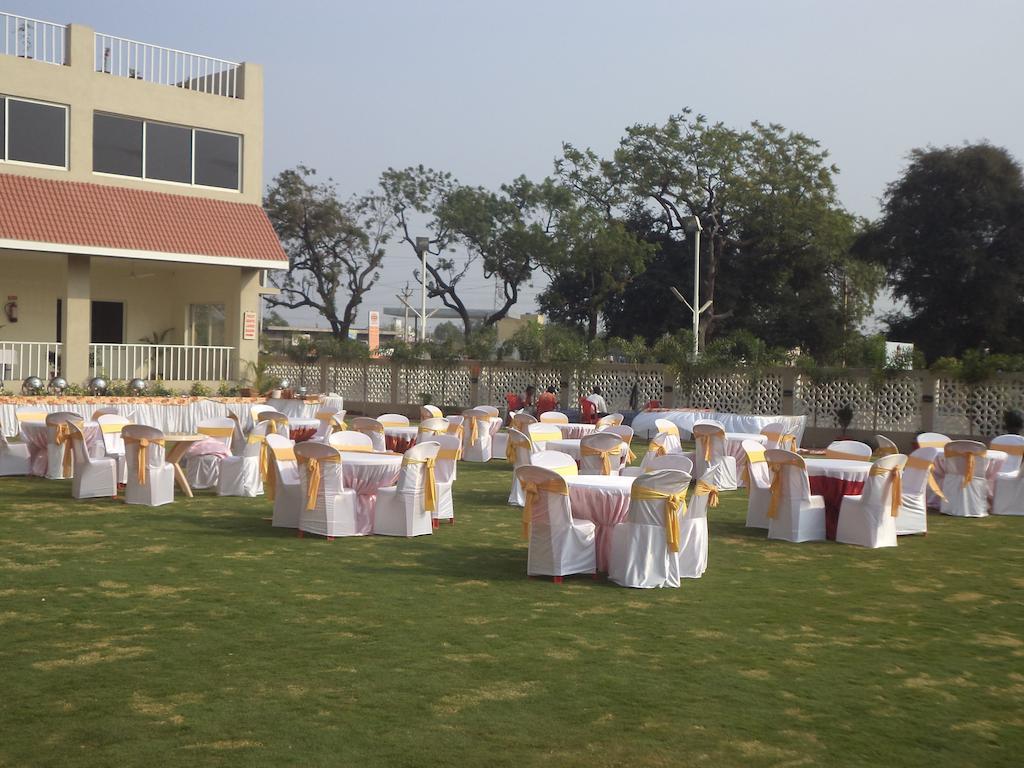 Tanarika Resort Bhusāwal Kültér fotó